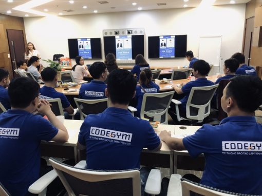 Học viên CodeGym tham quan doanh nghiệp FPT Information System