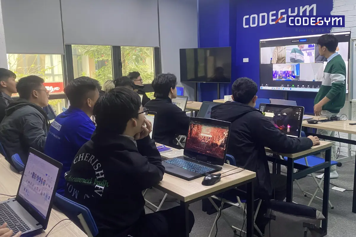 CodeGym khai giảng các lớp lập trình 