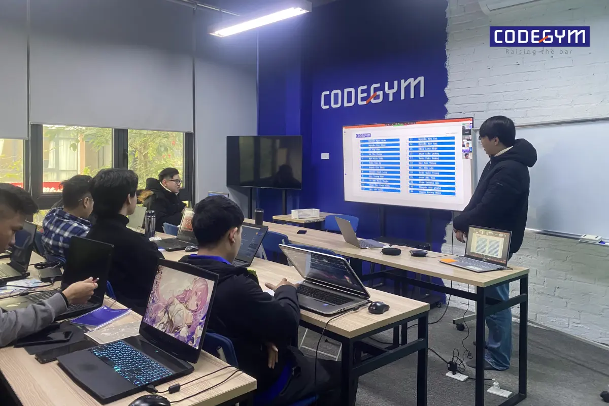 CodeGym khai giảng các lớp lập trình 
