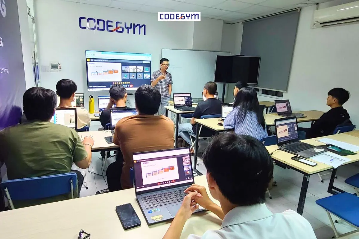 CodeGym khai giảng khoá Bootcamp Java Web Fullstack tháng 8 