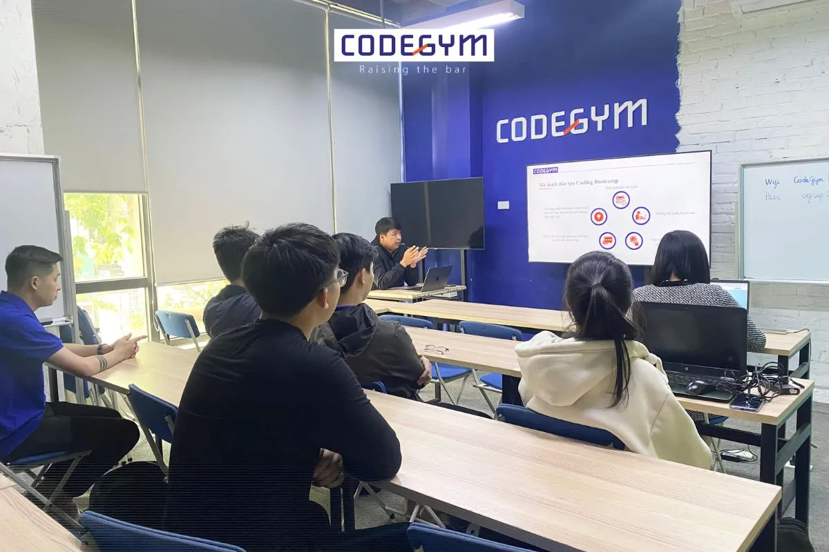 CodeGym khai giảng khoá Bootcamp Java Web Fullstack, Web Backend và Frontend tháng 11